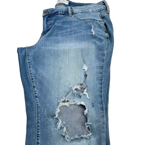 Torrid Boyfriend Jeans Women Ripped Distressed Frayed Hems Stone Wash Crop Denim - Picture 7 of 15